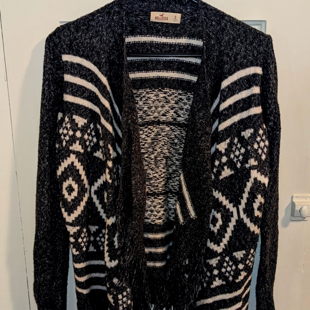 Hollister Cardigan